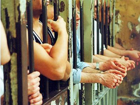 SOVRAFFOLLAMENTO CARCERI