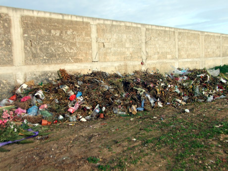CIMITERO COMUNALE DI SAVA: EMERGENZA LOCULI, PERICOLO PER L’INCOLUMITA’ PUBBLICA E DEGRADO AMBIENTALE!