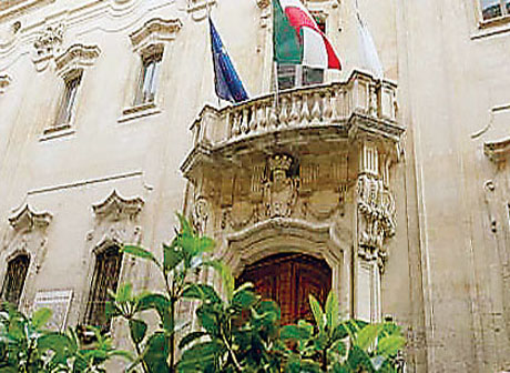 Police Cam o Street Control. Il comune di Lecce se ne infischia del parere del Ministero dei Trasporti con n. 2291 del 3 maggio 2012 che aveva dichiarato nulle le multe dei divieti di sosta con le sole riprese televisive