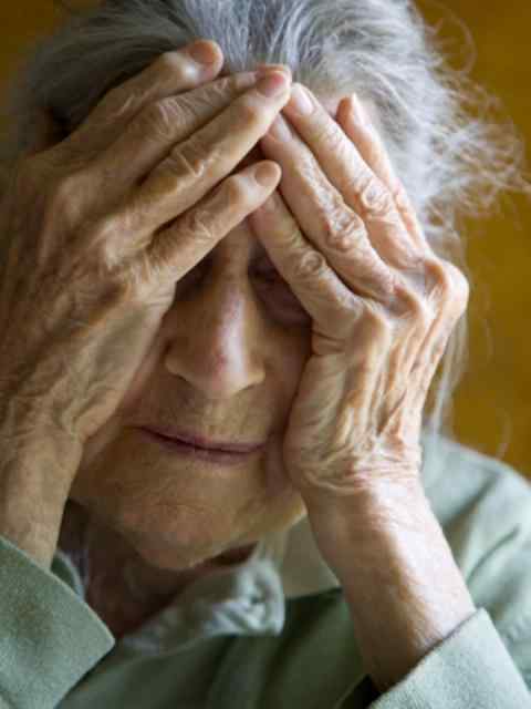 Alzheimer. Maggiori rischi per chi dorme poco