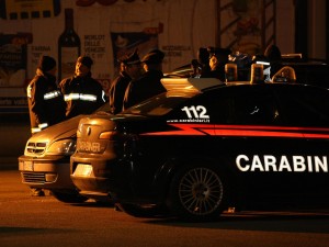TARANTO. Arrestano ladri: in 50 tentano assalto alla Caserma dei carabinieri