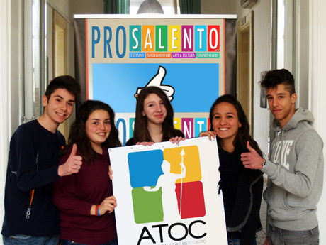 Atoc Castro e 5 ragazzi di Pro_Salento insieme per la campagna turistica 2014