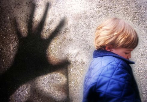 Australia: commissione abusi su minori denuncia pedofilia “fenomeno sommerso ma molto diffuso”