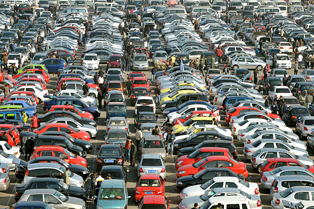 Quante auto ci sono nel mondo e quante ce ne saranno? Ci sono attualmente un miliardo e duecento milioni di veicoli