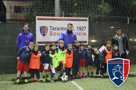 Taranto. SCUOLA CALCIO: E’ ARRIVATO ABBONATALE!