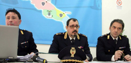 TRUFFE ASSICURATIVE: 8 ARRESTI A TARANTO. IN MANETTE DUE AVVOCATI ED UN RADIOLOGO DEL S.S. ANNUNZIATA