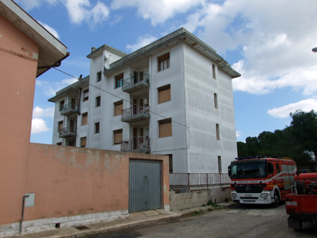 SAVA. Via Gioberti. Palazzina IACP al degrado strutturale e con serio pericolo per gli abitanti degli otto appartamenti