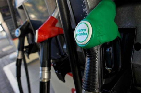 Il Self service carburante non più discriminatorio in Puglia