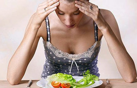 Incoraggiare l’anoressia è ora un reato in Francia. I parlamentari francesi hanno votato gli emendamenti che proibiscono le modelle troppo magre
