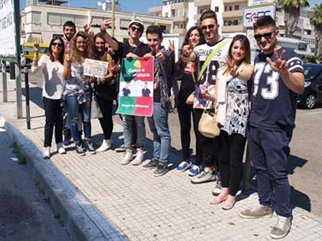 BARI. Studenti del “Galilei – Costa” con creatività (e Photoshop) in tema di sicurezza vincono 3.000 euro