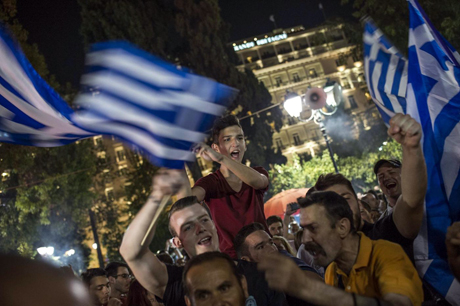 Paolo Flores d’Arcais: “Grecia, la dignità ha sconfitto la paura”