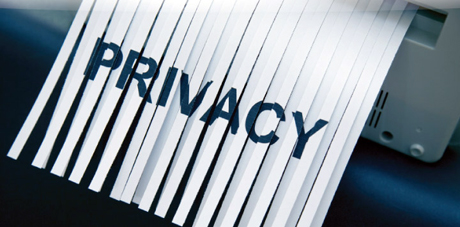Privacy: da ora in poi ogni Stato Ue potrà far vietare a Facebook di conservare dati in Usa