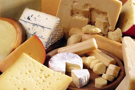 Sicurezza alimentare, avviso al pubblico: Listeria monocytogenes in 24 formaggi importati dalla Scozia