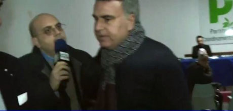 TARANTO. Conferenza stampa del PD. Il giornalista Luigi Abbate messo alla porta dall’on. Pellilo