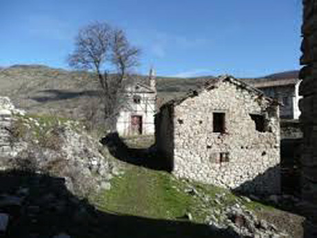 Destinazioni da sogno: villaggi abbandonati in Italia. L’inchiesta su Der spiegel. Castelli e borghi in rovina