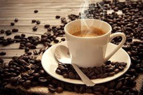OMS: il caffè non provoca il tumore ma bere bevande molto calde probabile causa cancro esofago