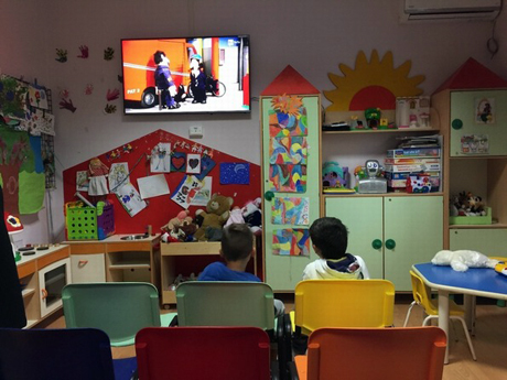 TARANTO. ‘SS.Annunziata’, saletta cinema in Pediatria grazie ai soldi del M5S