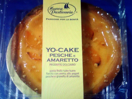 Esselunga ritira un lotto di torte YO CAKE PESCHE & AMARETTO della marca Nuova Pasticceria. Data di scadenza errata