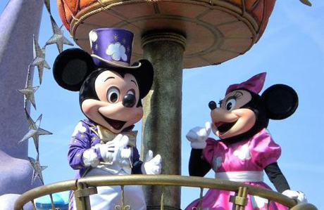 “Rischio soffocamento”, Walt Disney Parks and Resorts richiama felpe per bimbi di Minnie e Topolino