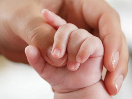 Una donna senza un utero dà alla luce un bambino sano a Dallas
