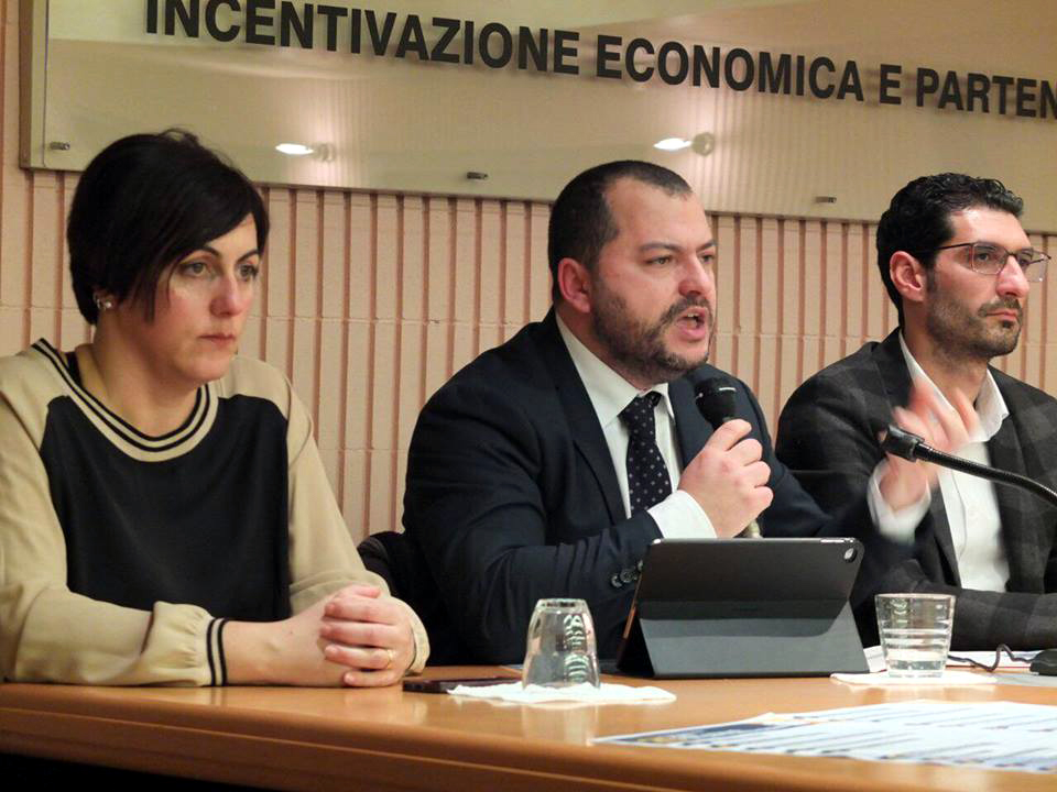 RIFIUTI. Vianello (M5S): “Se Sblocca Italia non conforme con normativa Ue anche in Puglia ripercussioni su impianti di incenerimento”
