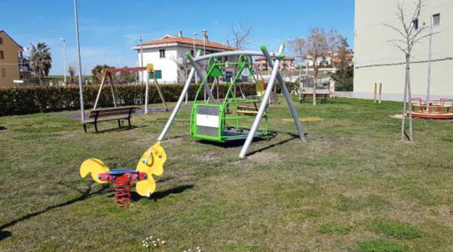 Parchi giochi inclusivi per i bambini disabili: 150 mila euro per 44 Comuni pugliesi