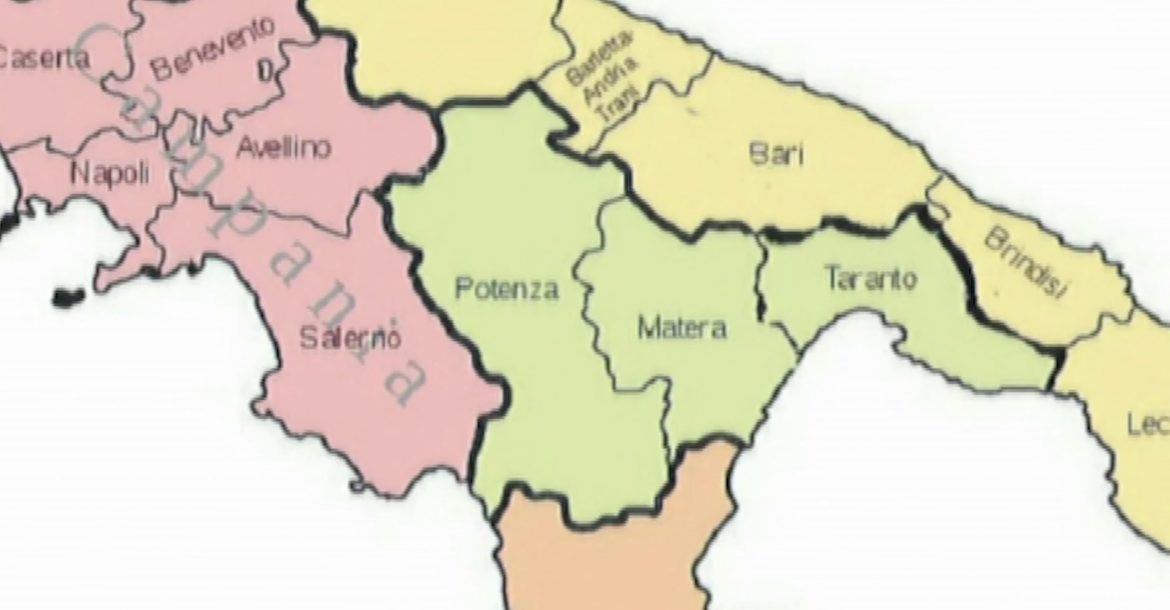 TARANTO. Consegna firme per il referendum Taranto in Basilicata