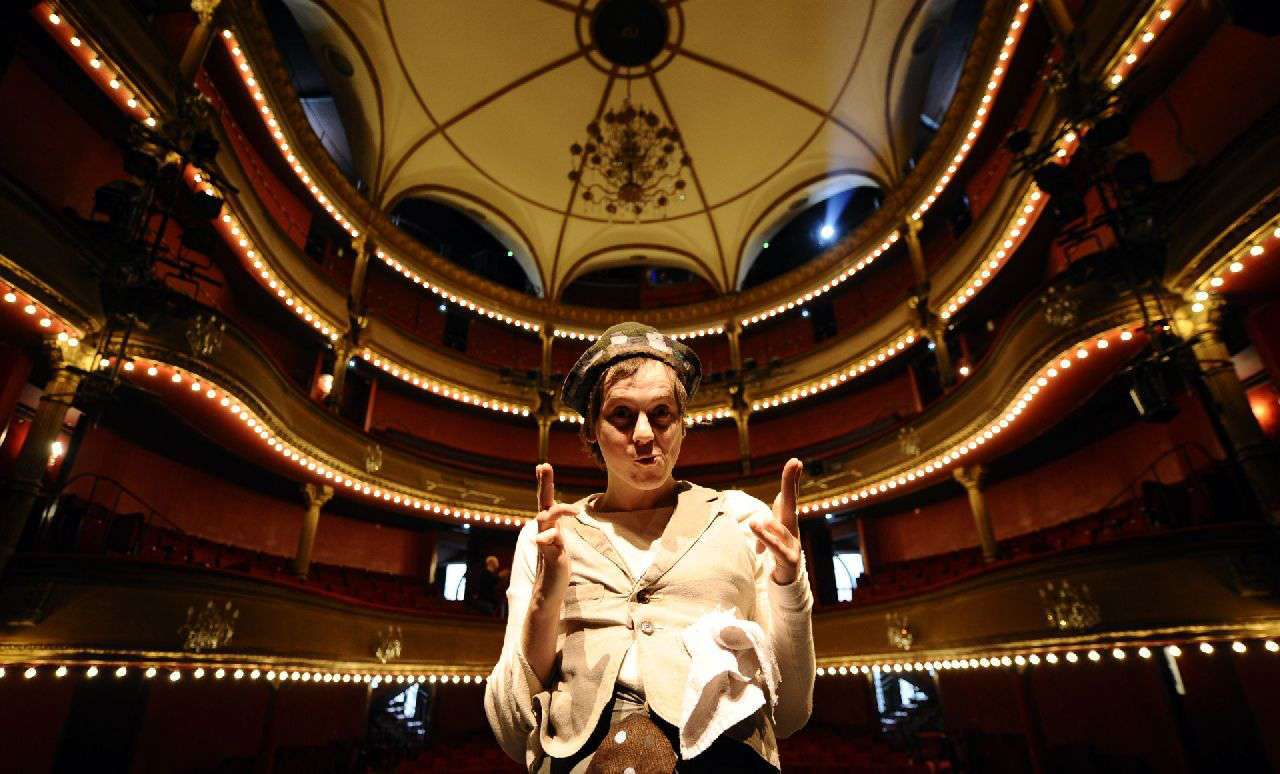 TARANTO. Imagine-toi (Immagina!). Uno show delicato e visionario di Julien Cottereau, il “Piccolo Principe del mimo”