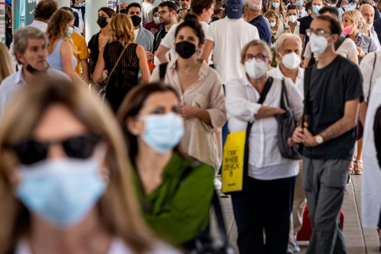 MANDURIA. Il sindaco Pecoraro emana l’ordinanza per la mascherina anche all’aperto