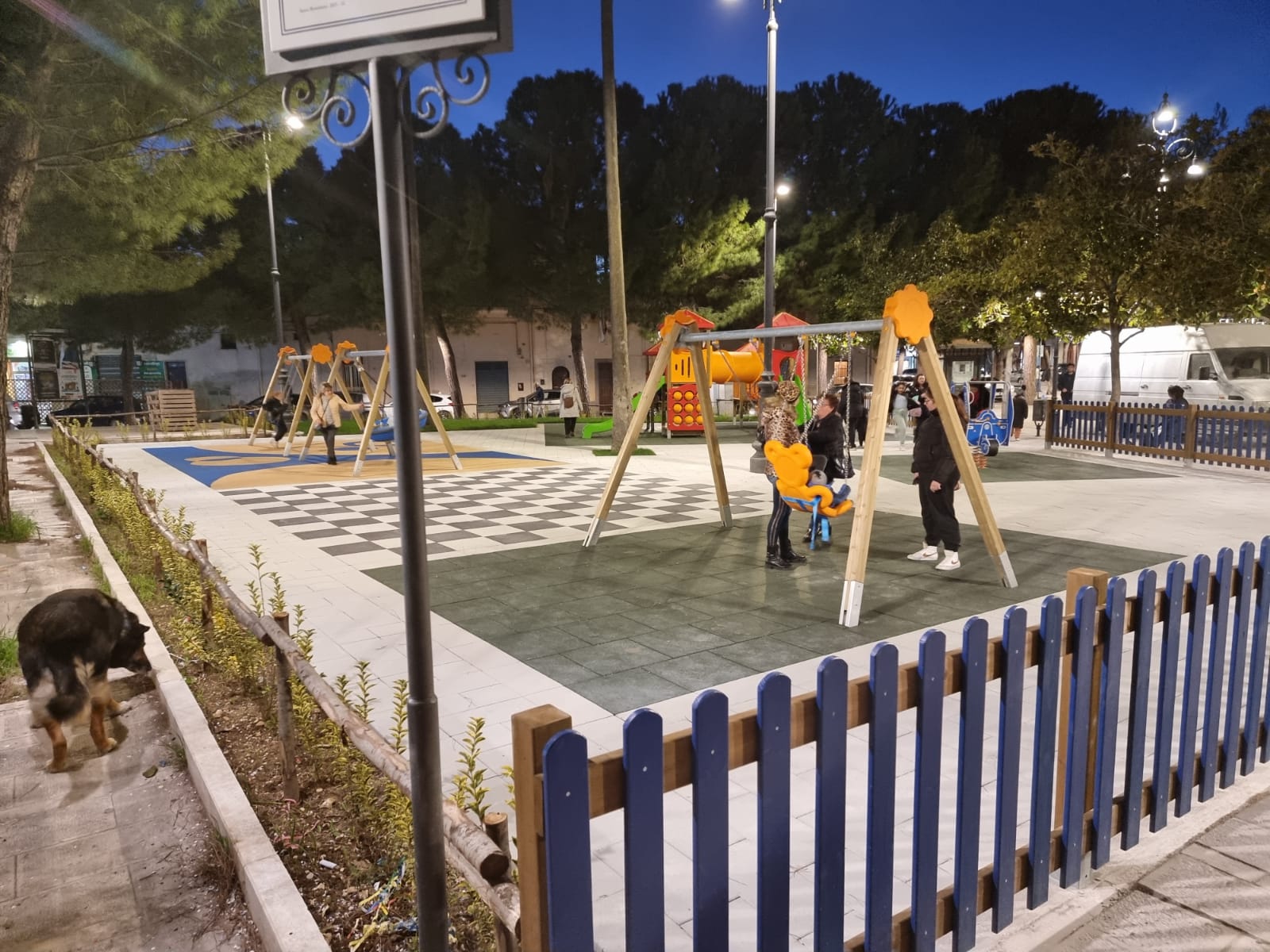 GROTTAGLIE. “In Piazza Principe di Piemonte giochi rinnovati, l’area torna ai bambini”