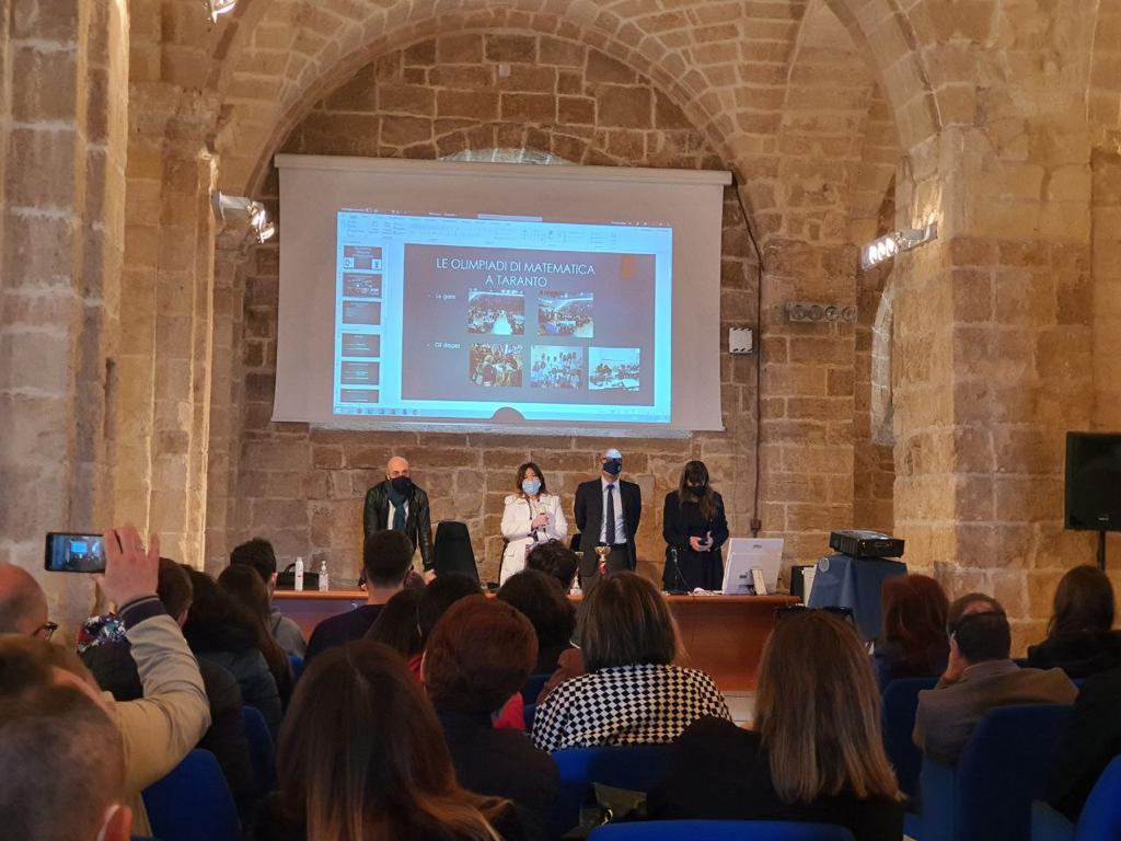 Taranto. SUCCESSO PER STUDENTI DEL LICEO DE SANCTIS GALILEI ALLE OLIMPIADI DI MATEMATICA