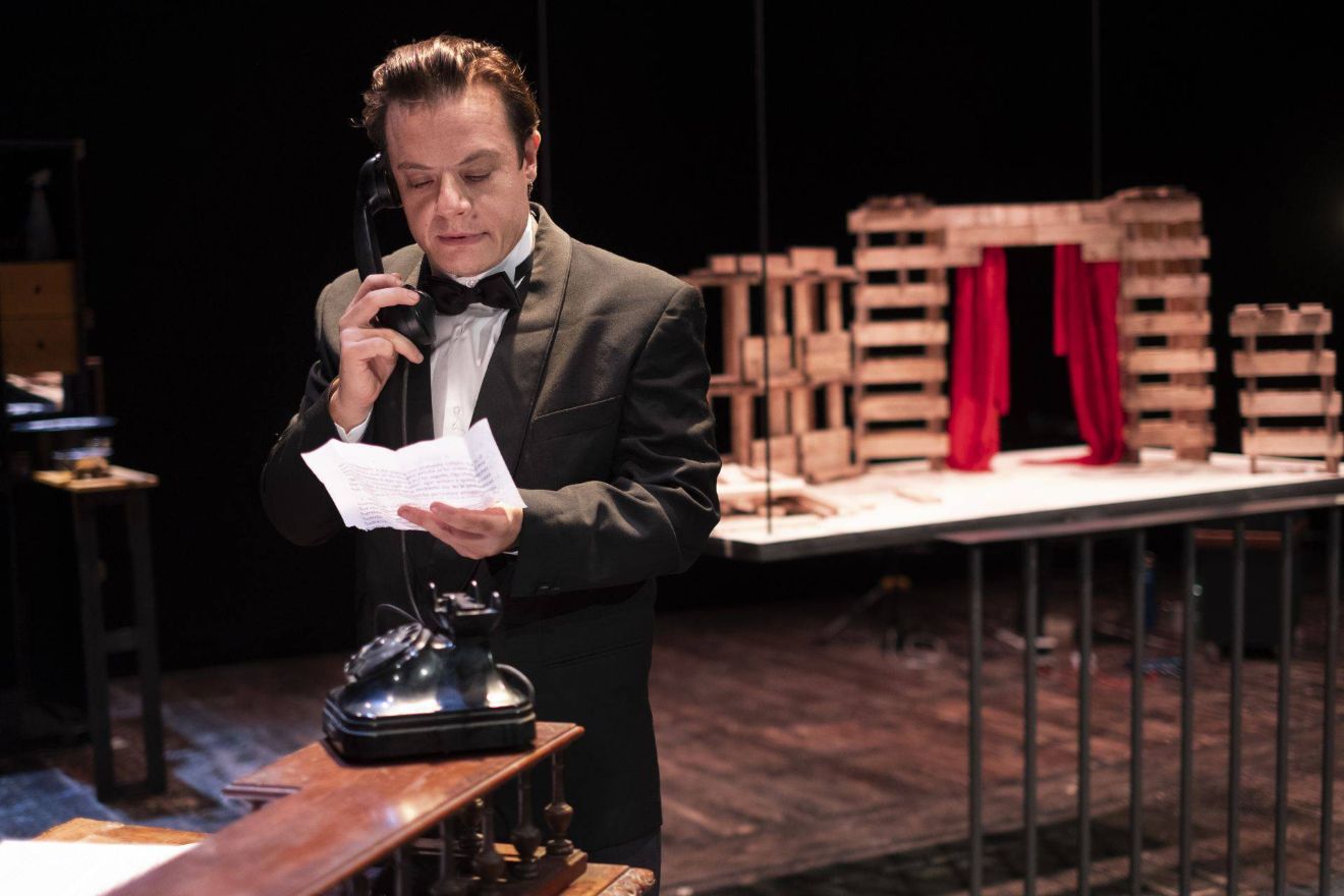 TARANTO. ”Tavola tavola, chiodo chiodo…”, venerdì 8 aprile, ore 21 all’auditorium TaTÀ.