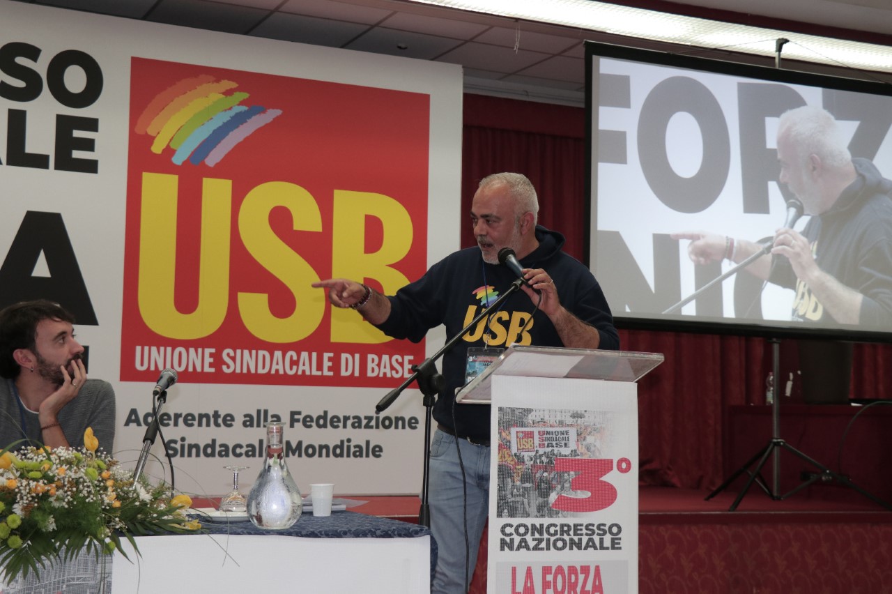 TARANTO. Ex Ilva. “Premi corposi ad alcuni. Senza stipendio e senza tredicesima molti”